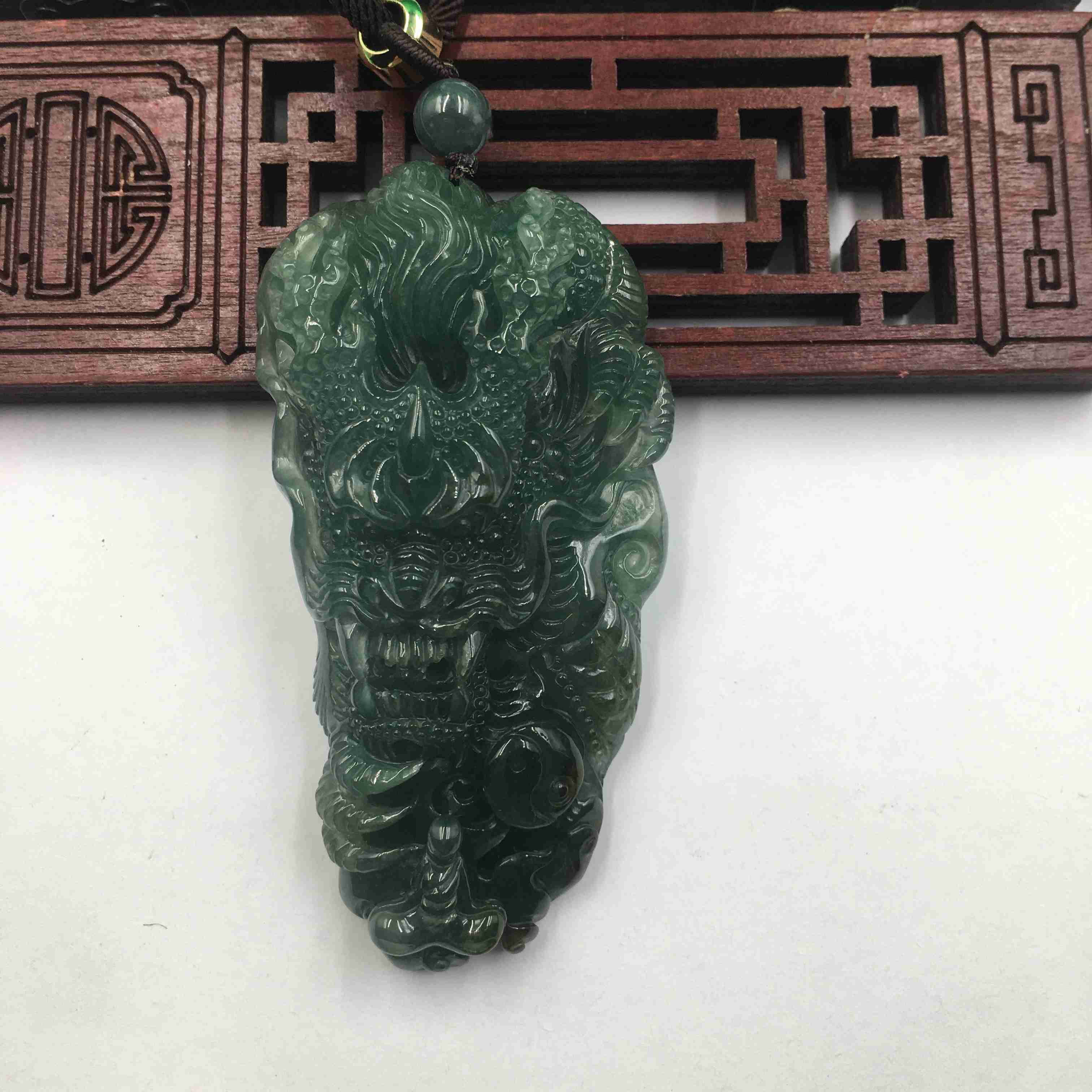 神龙护主