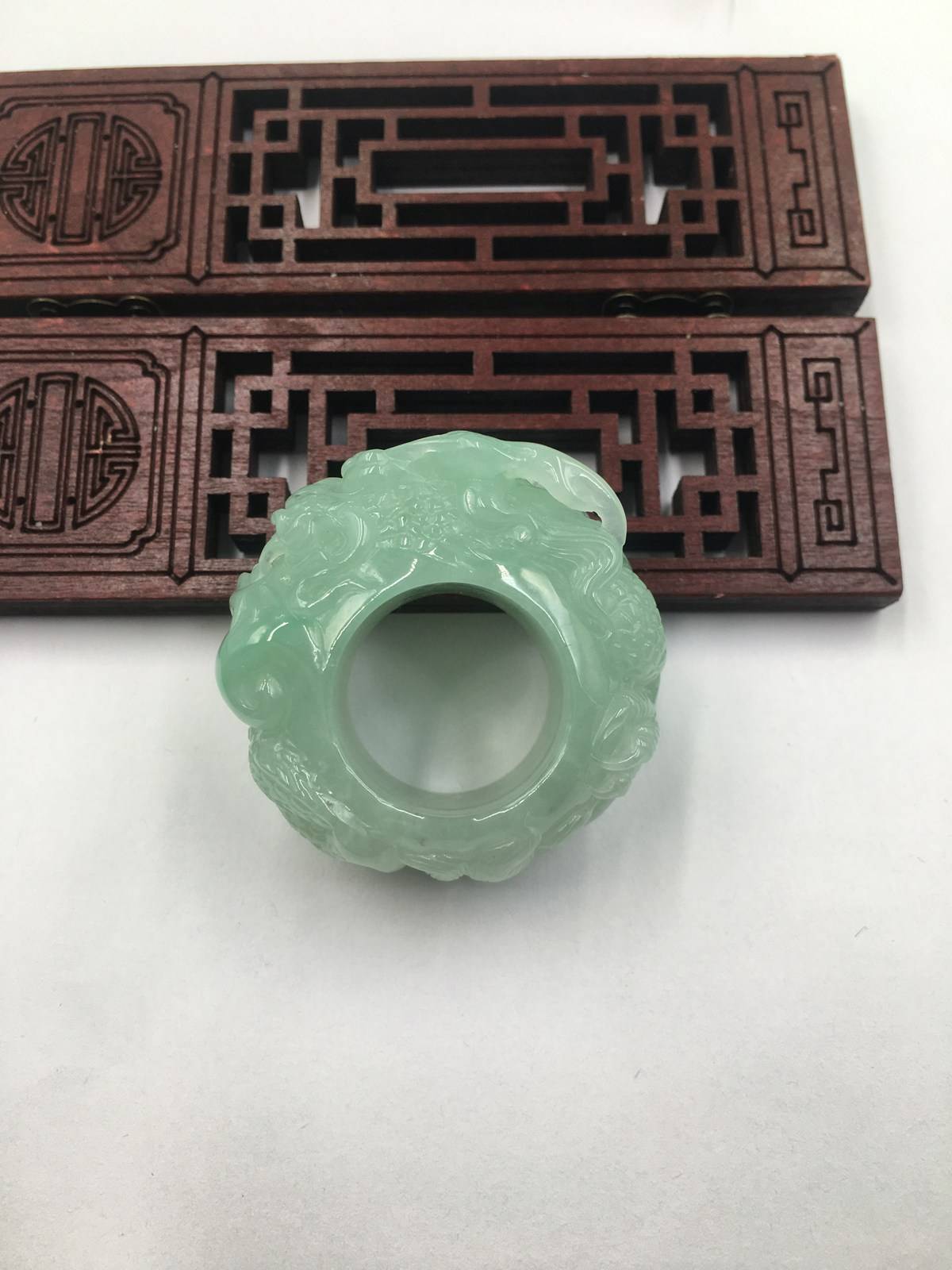 神龙护主