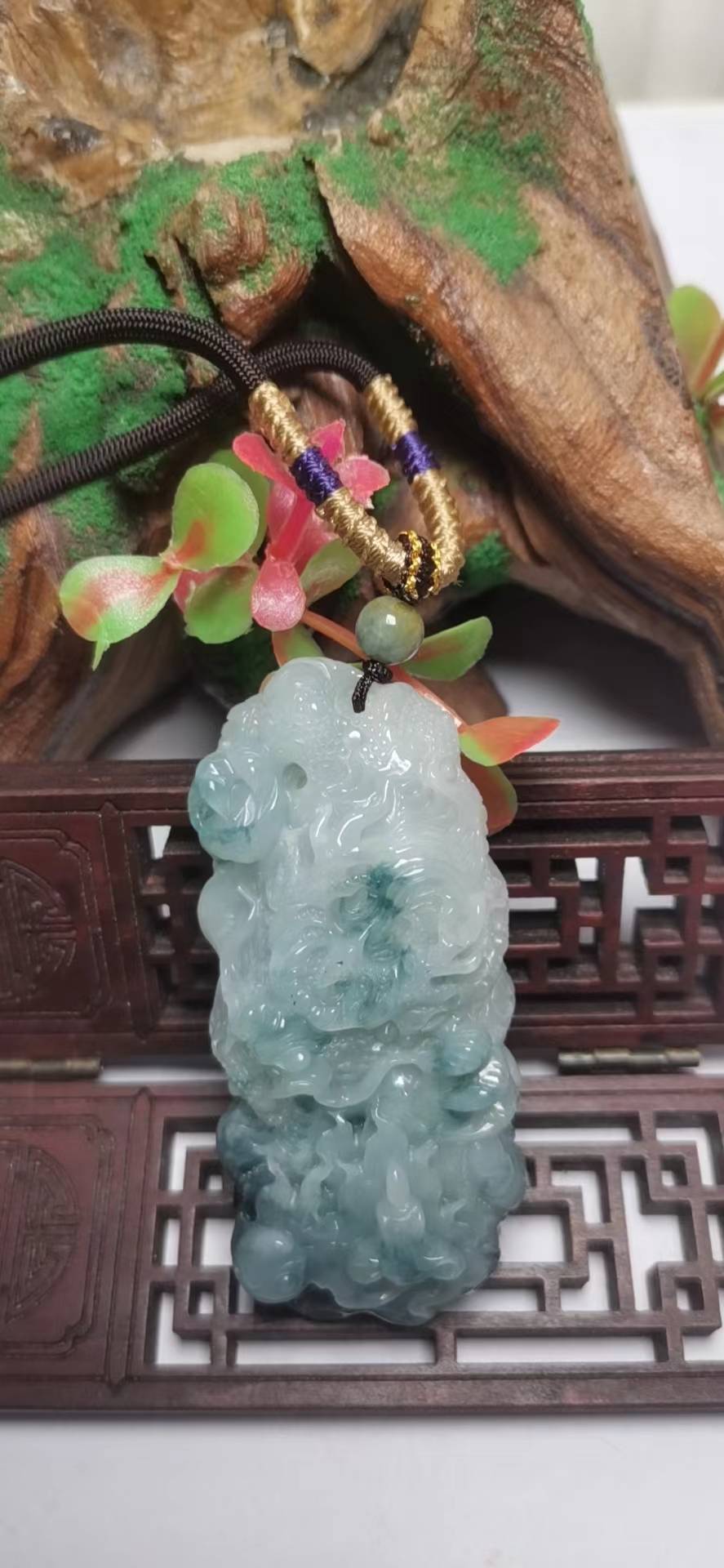 神龙护主