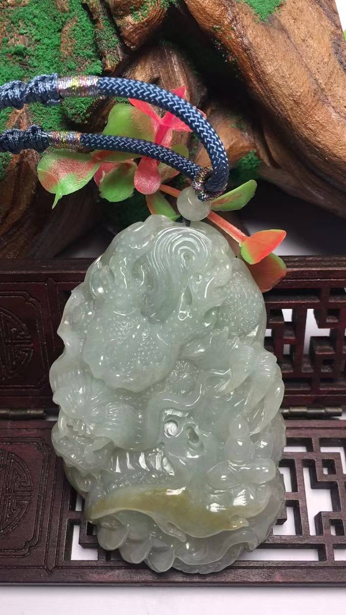 神龙护主