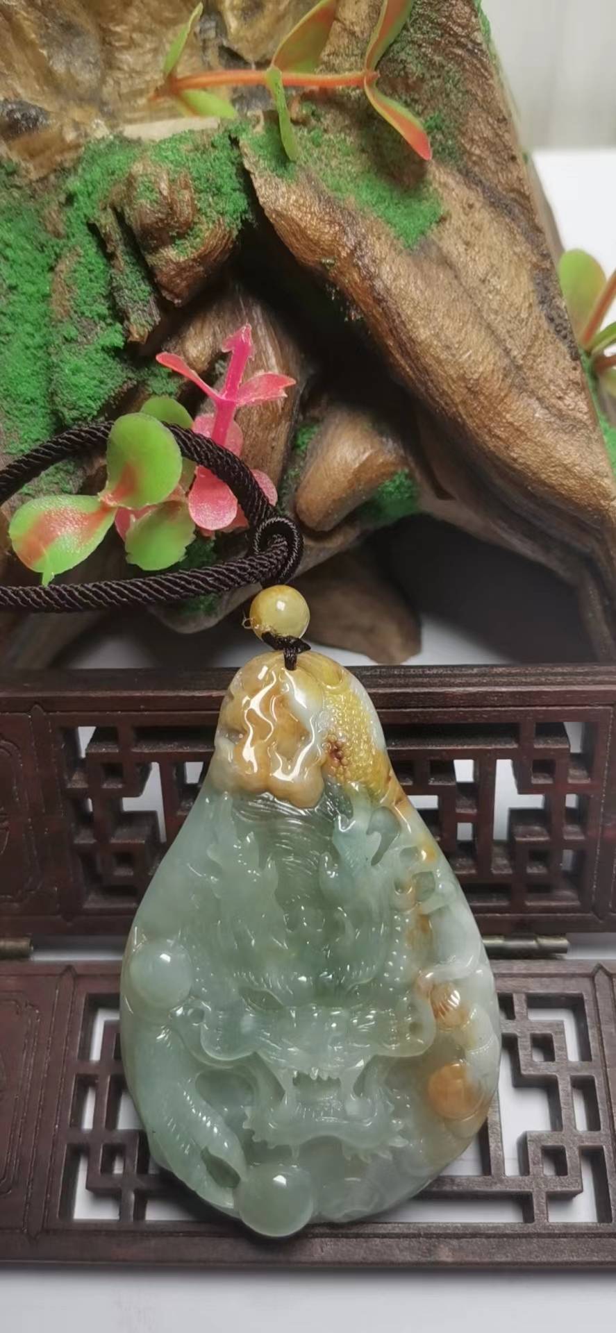 龙行天下