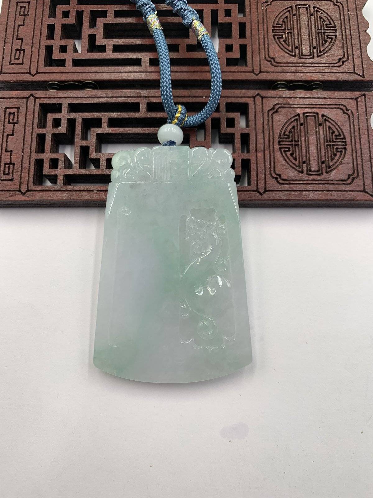 龙行天下