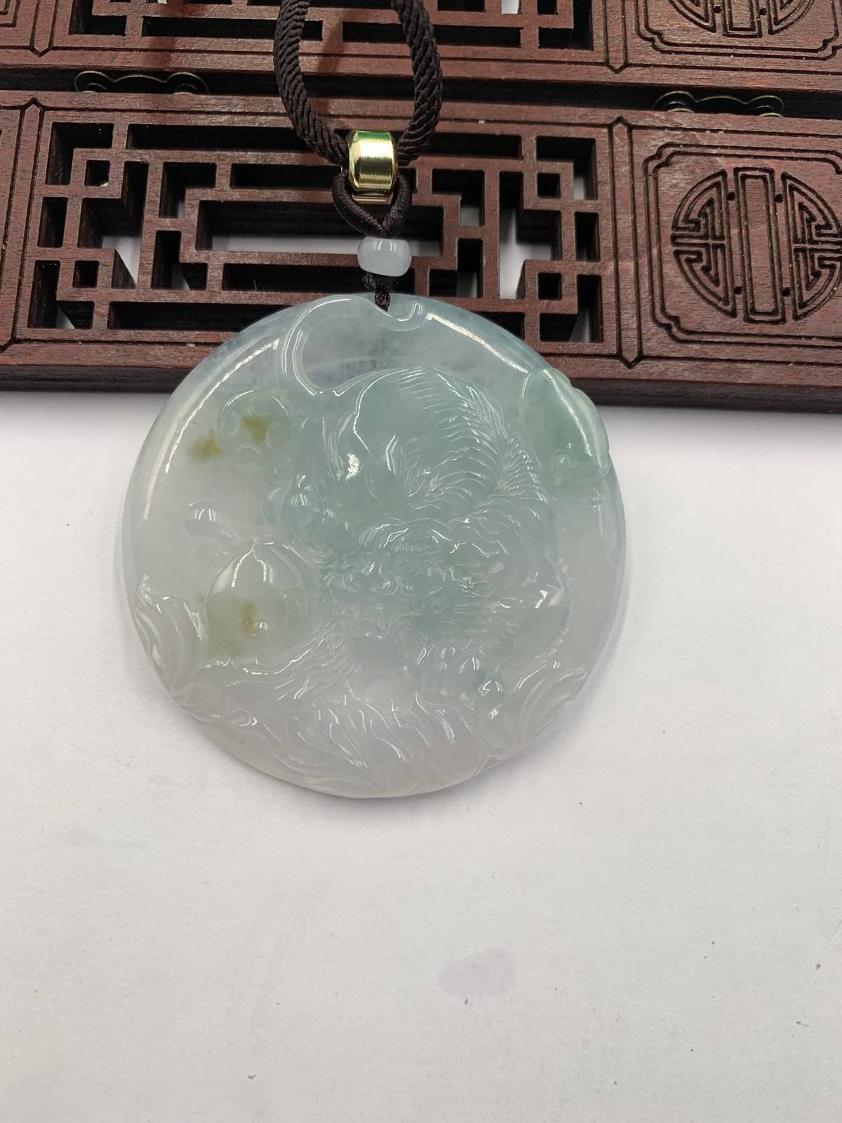 虎虎生威