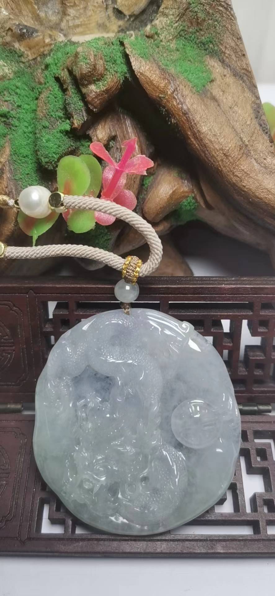 龙行天下