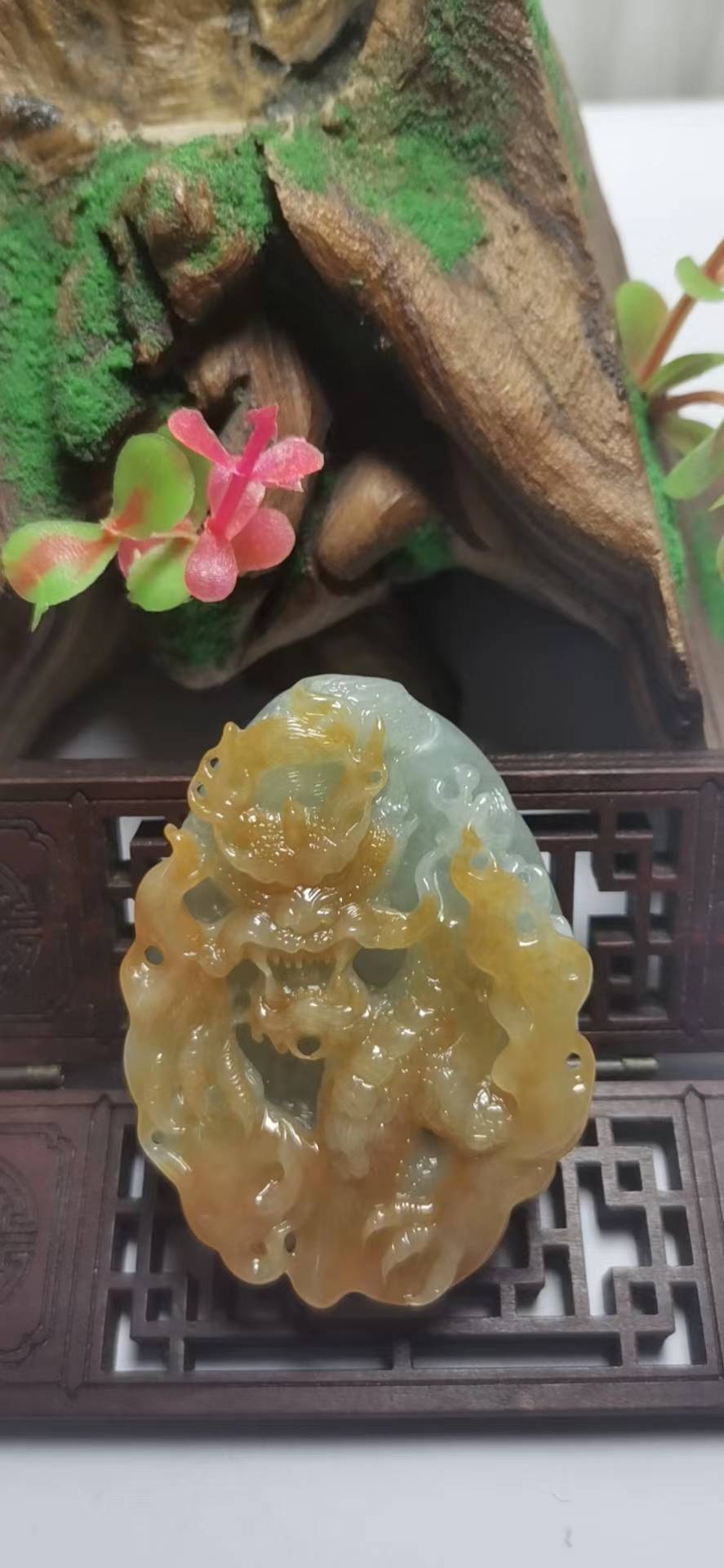 龙行天下