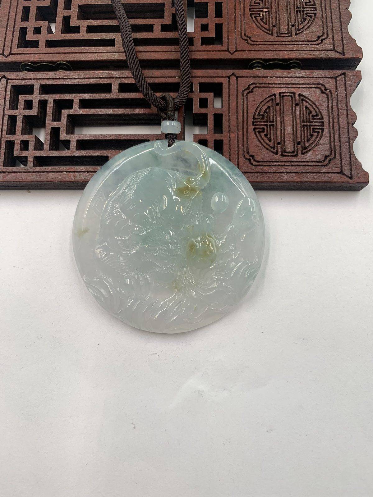虎虎生威