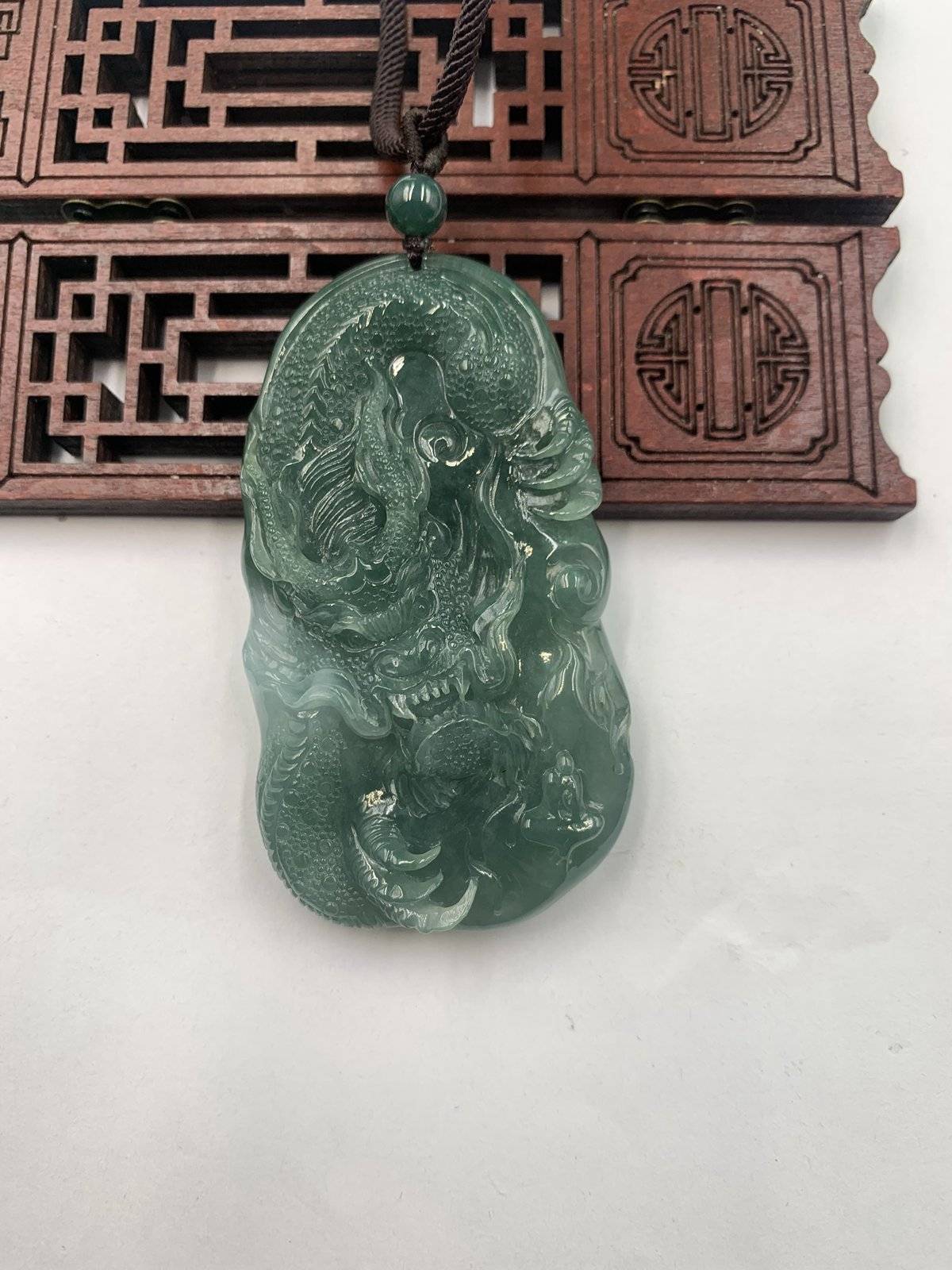神龙护主