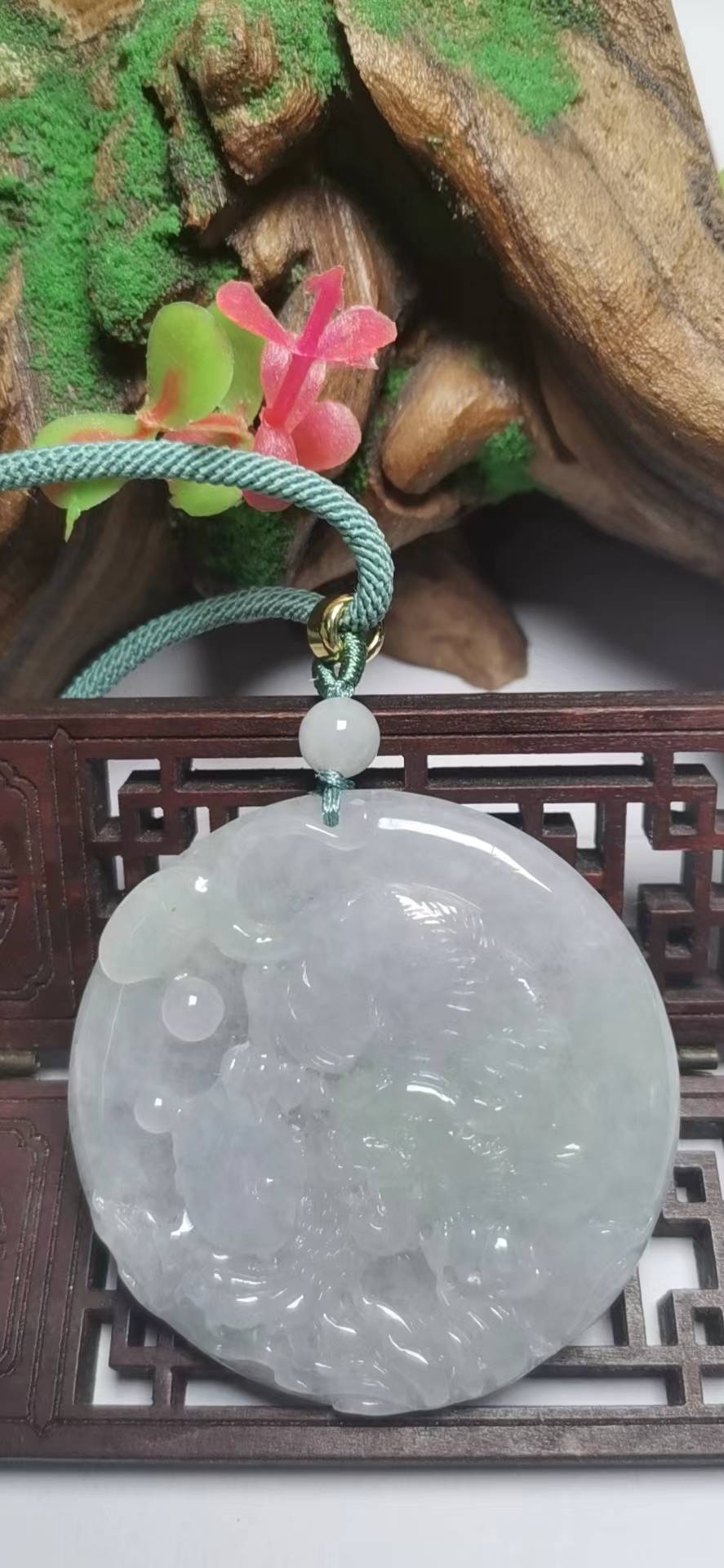 虎虎生威