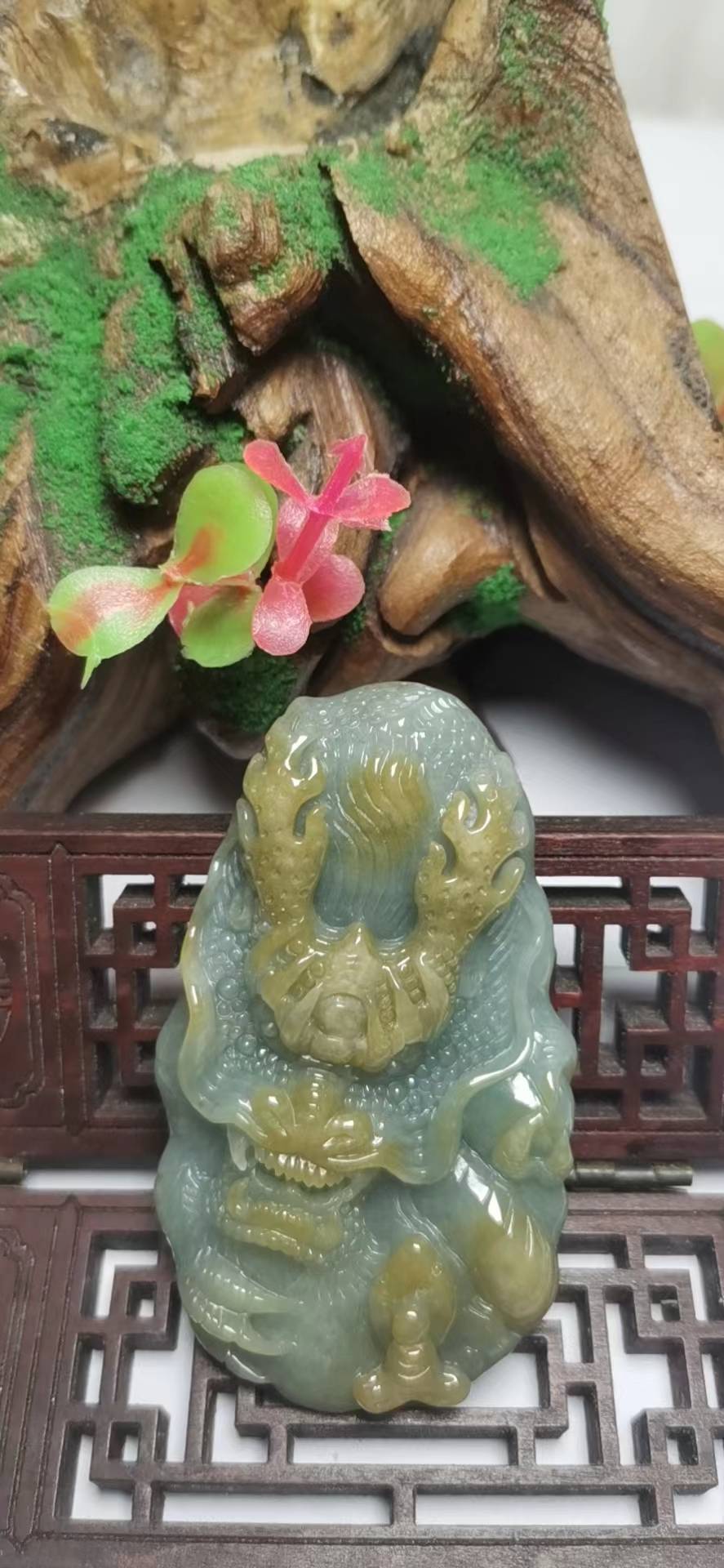 神龙护主