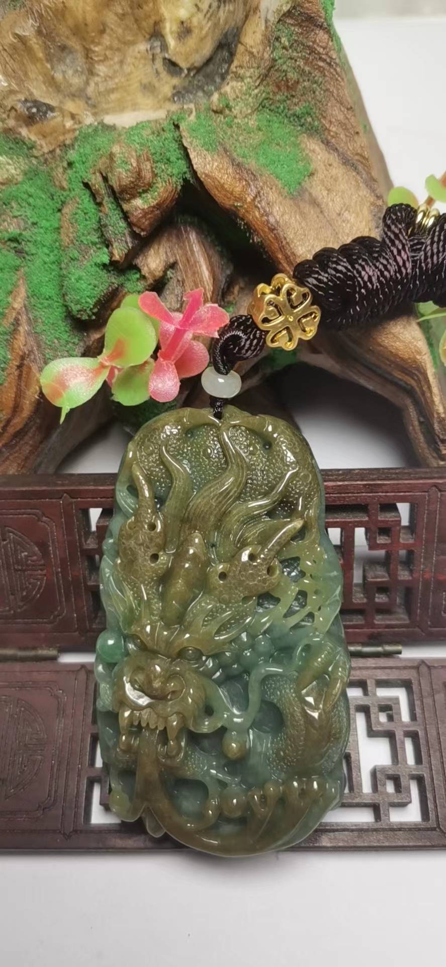 龙行天下