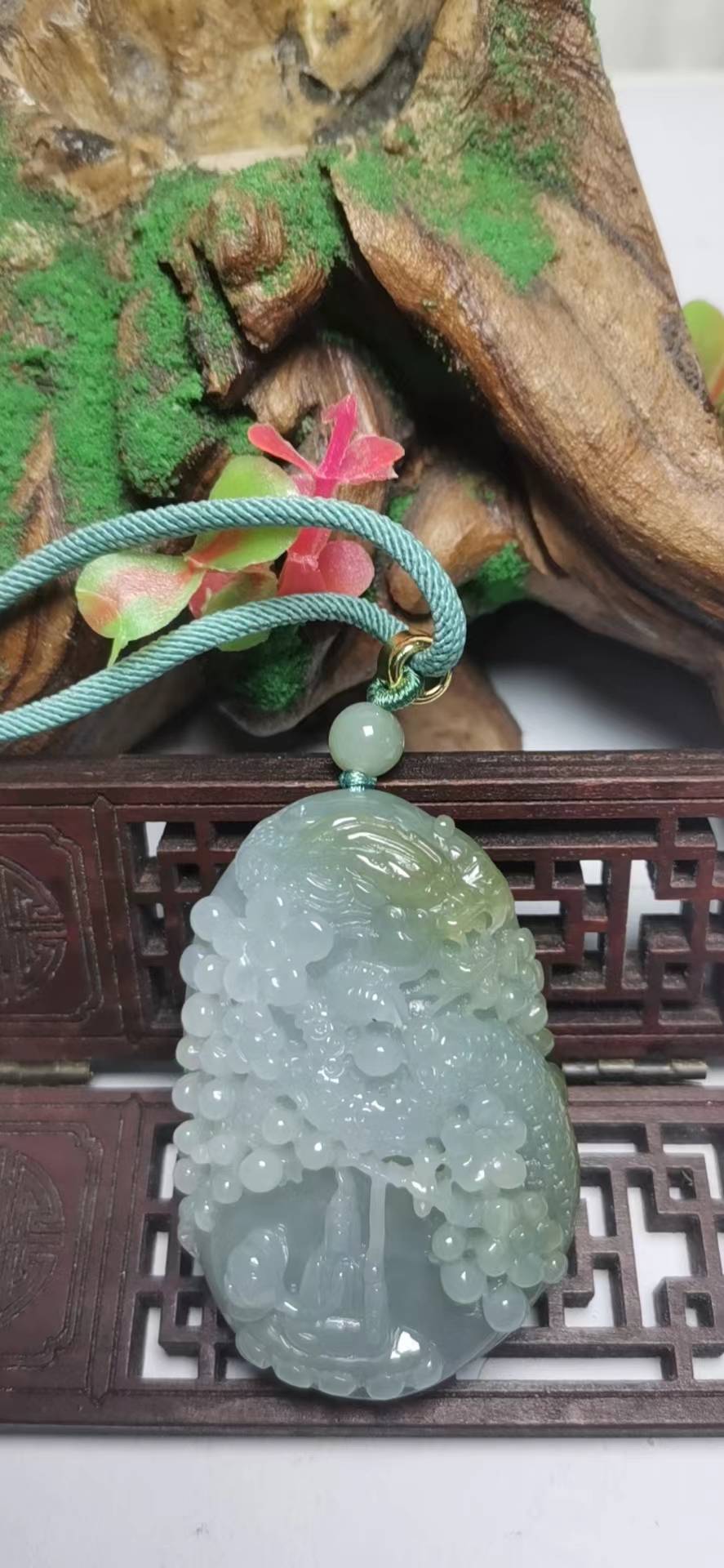 神龙护主