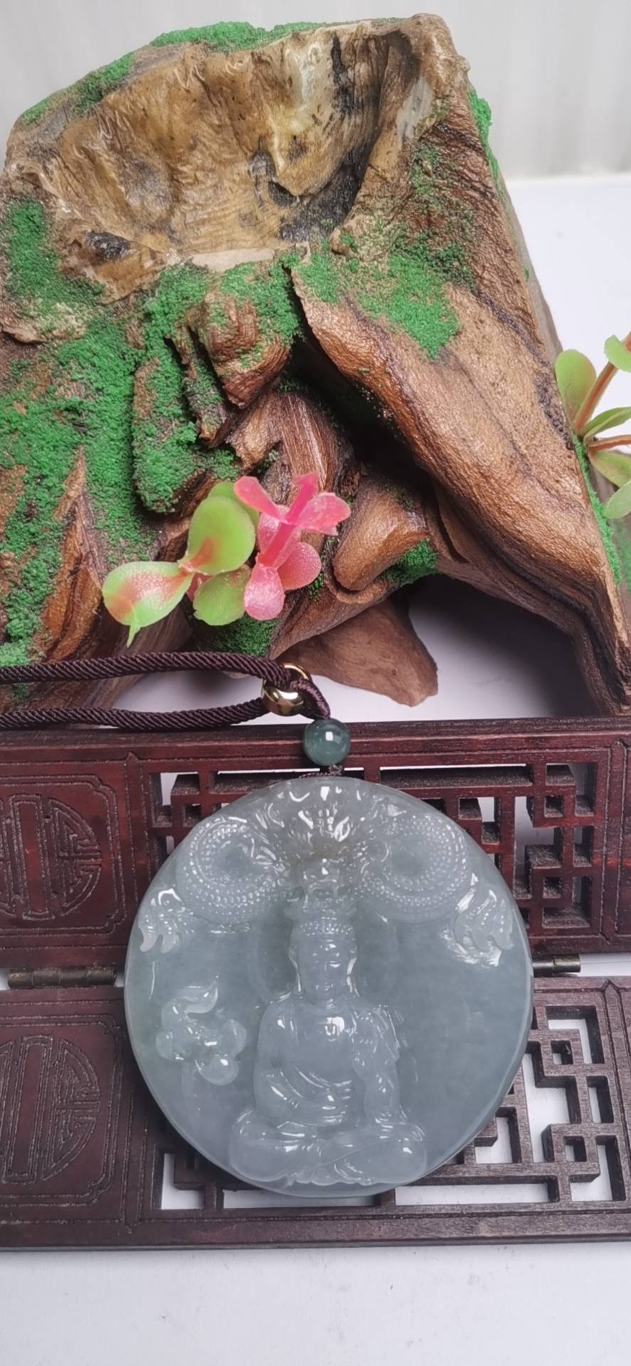 神龙护主
