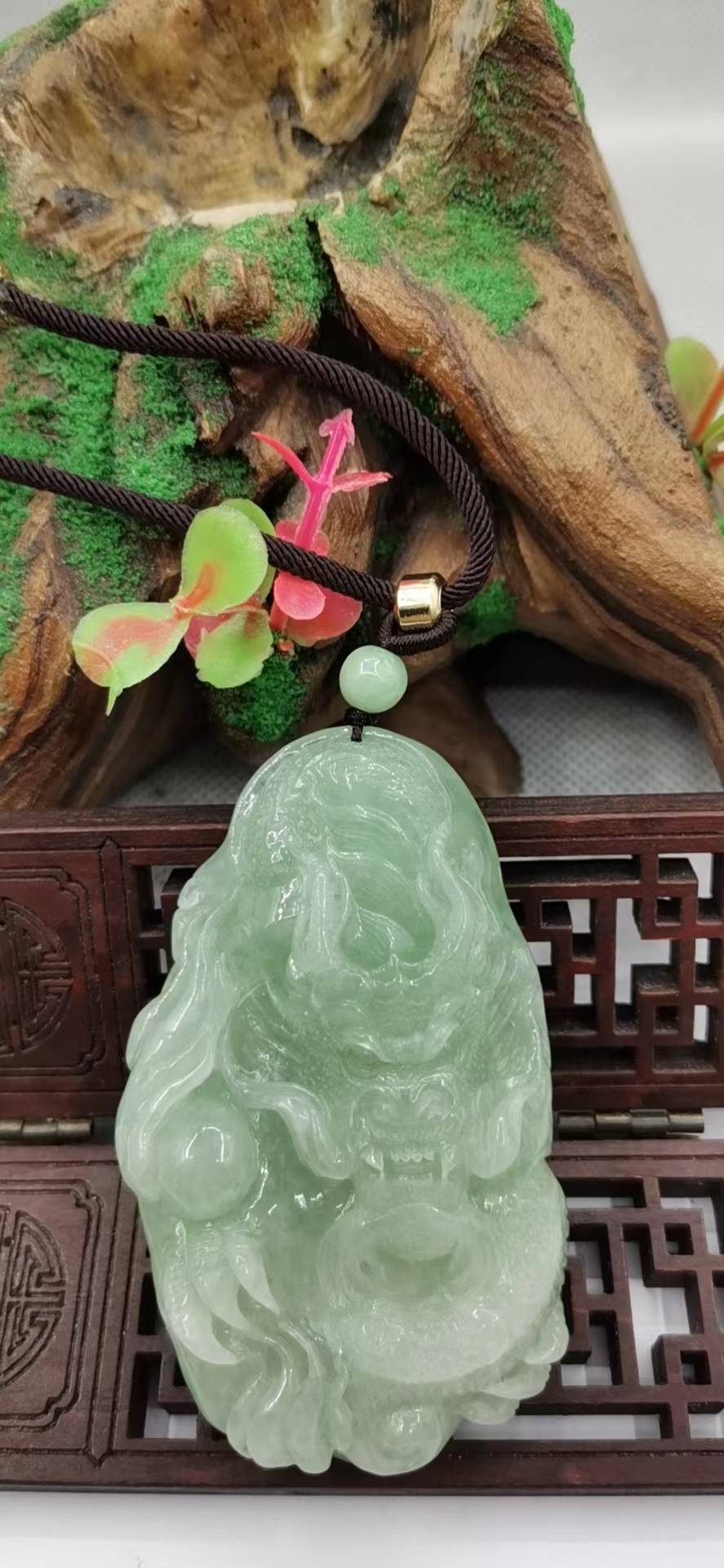龙行天下