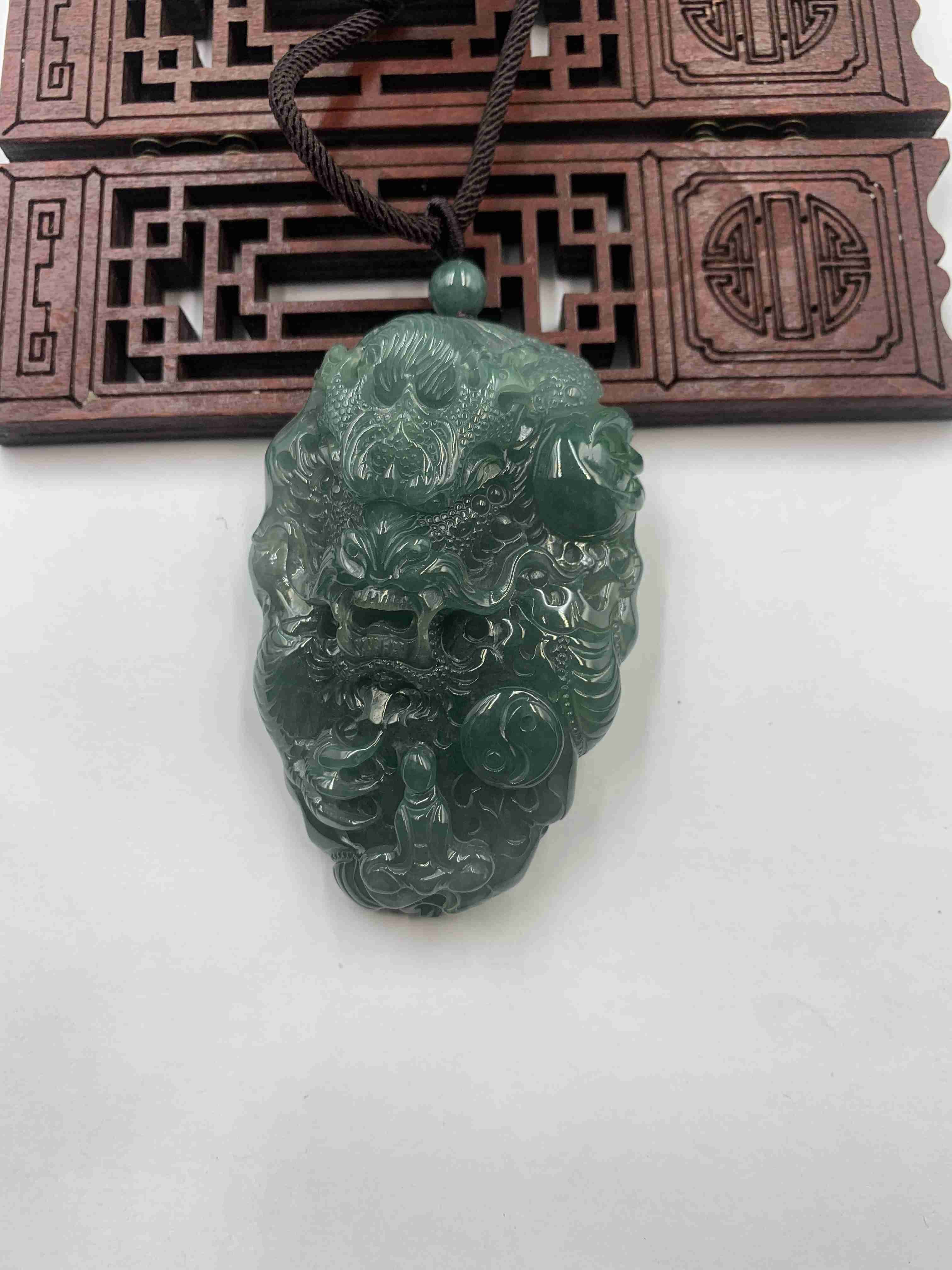 神龙护主