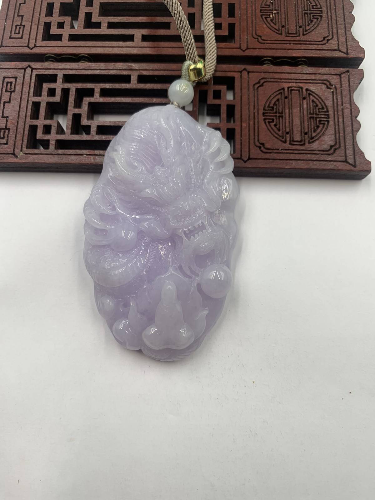 神龙护主