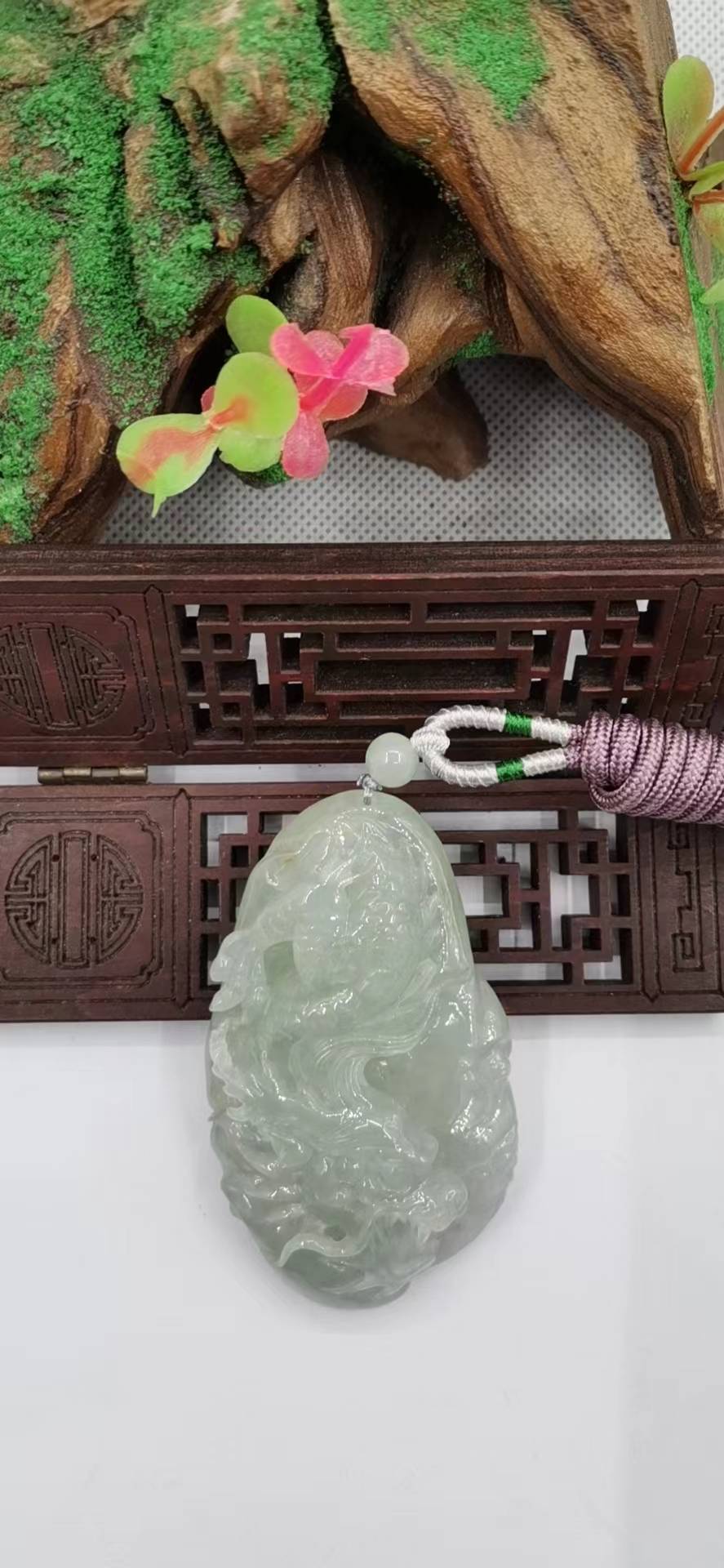 龙行天下