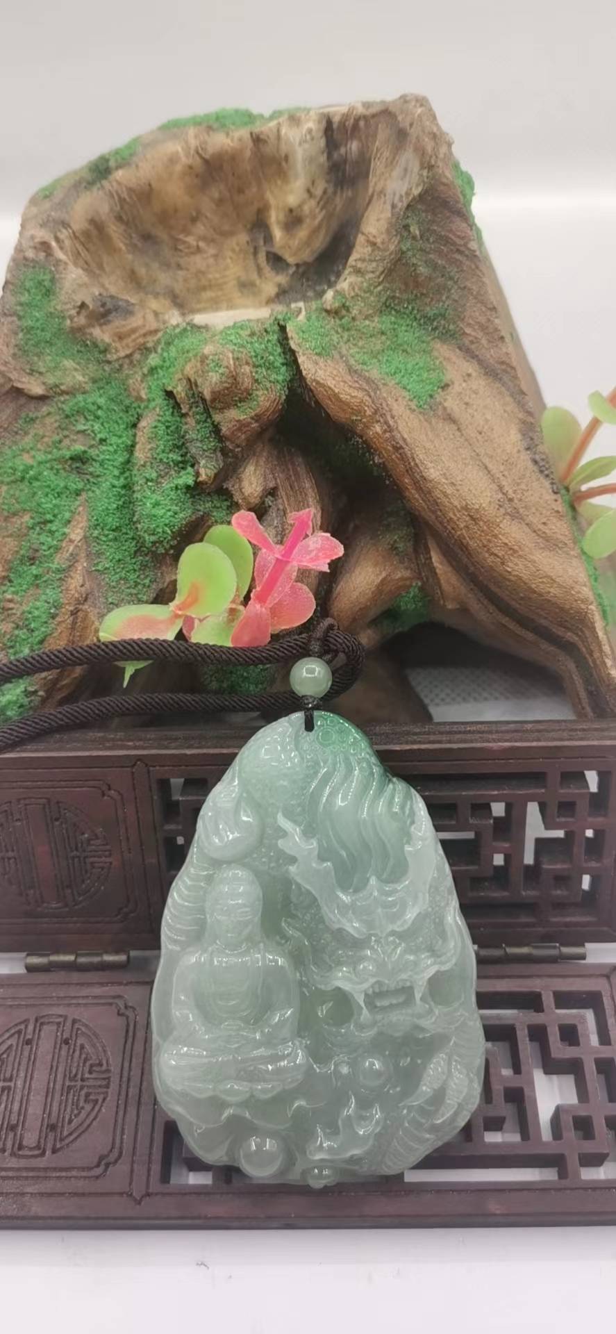 神龙护主