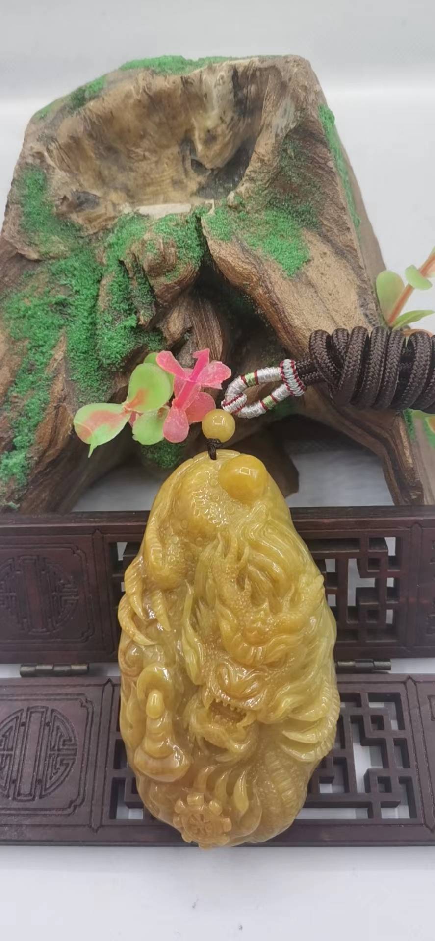 神龙护主