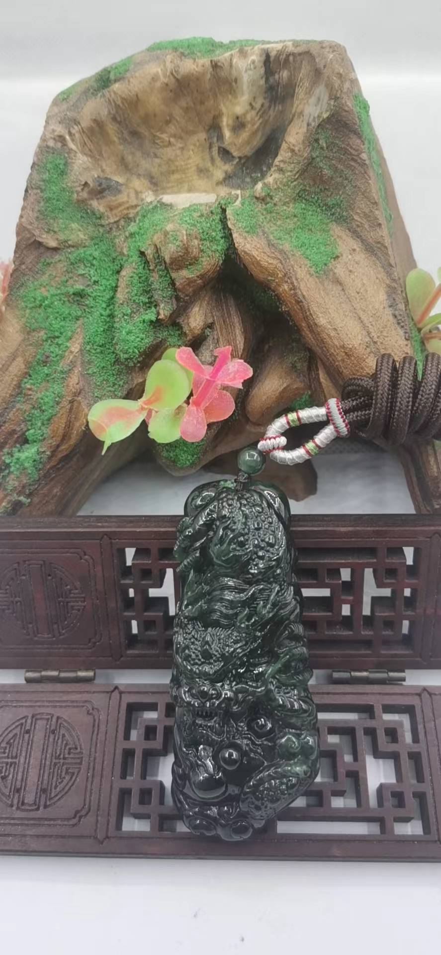 龙行天下