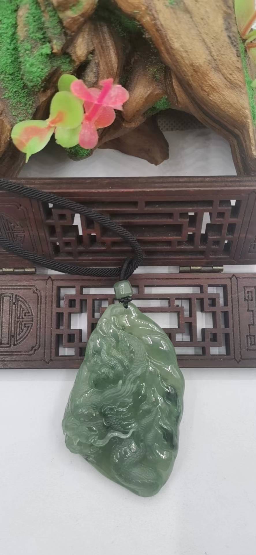 龙行天下