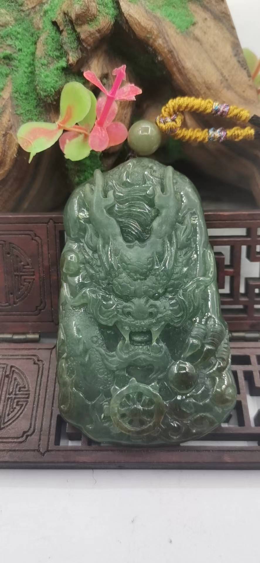 龙行天下