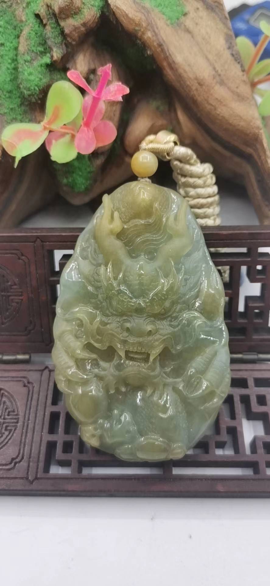 龙行天下