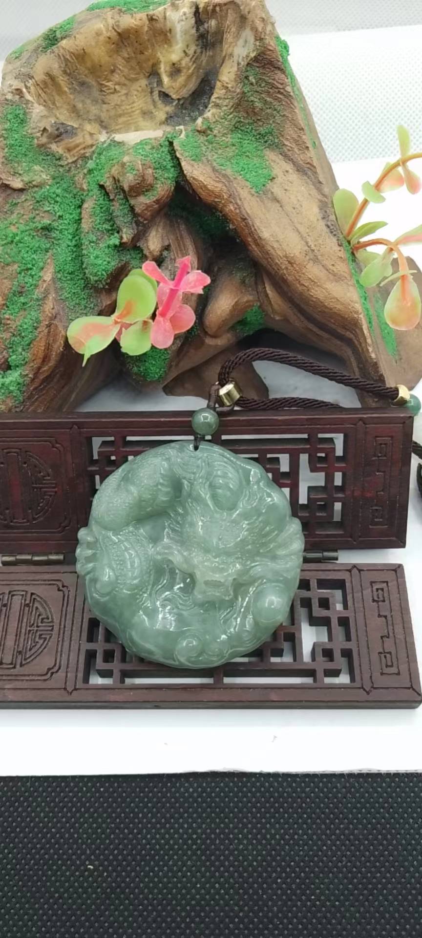 龙行天下