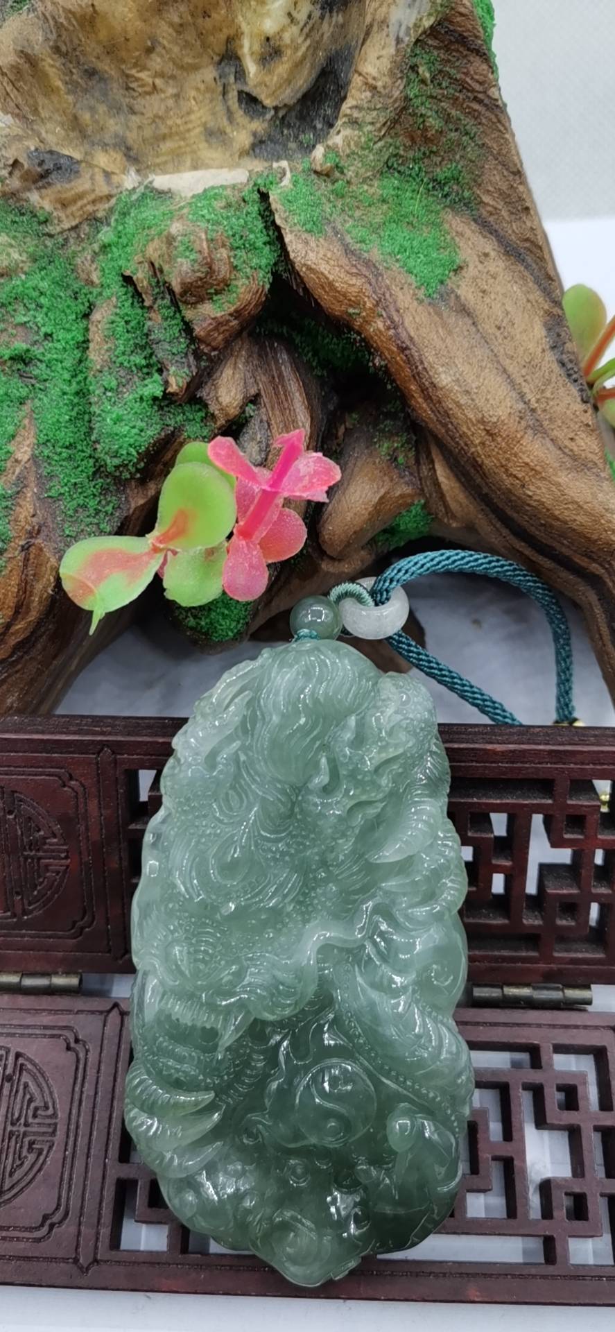 神龙护主