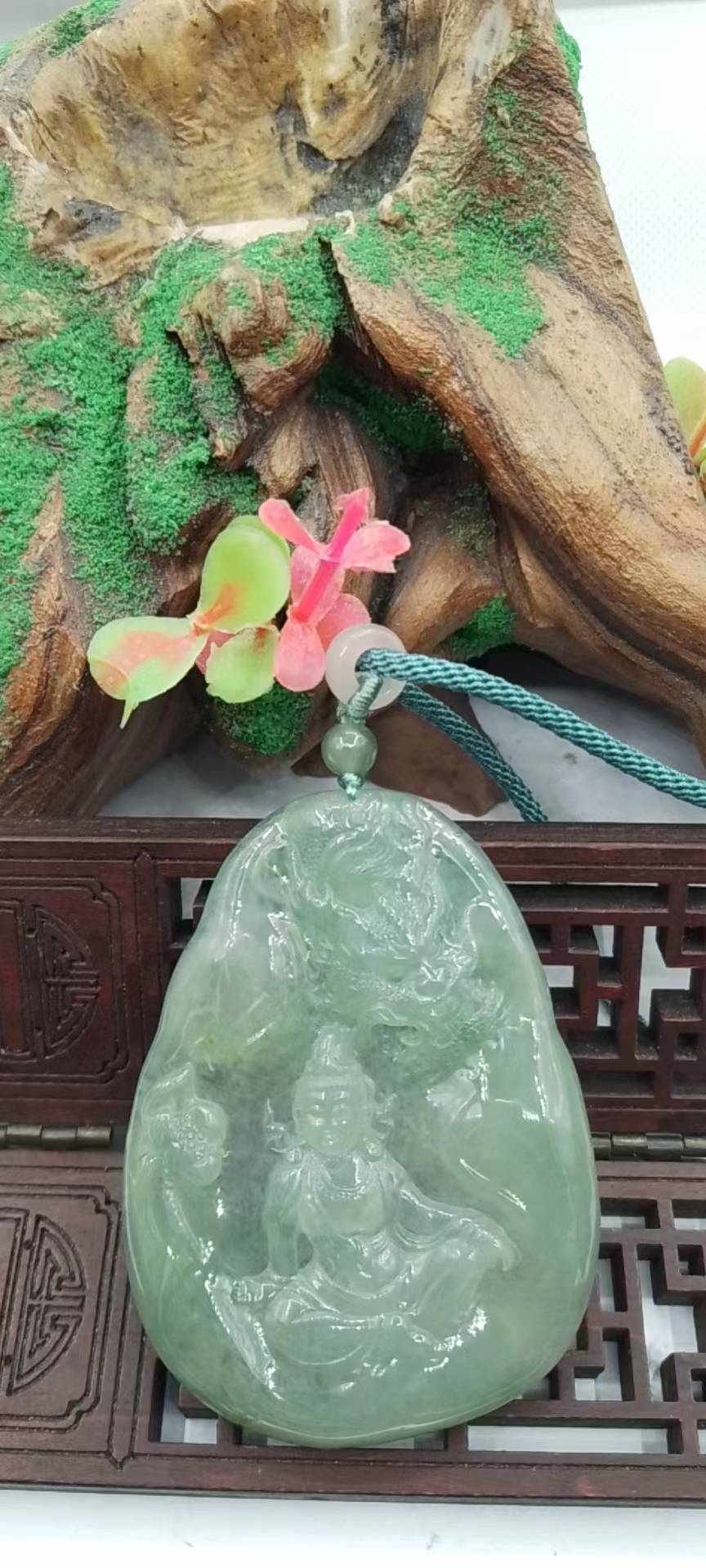 神龙护主