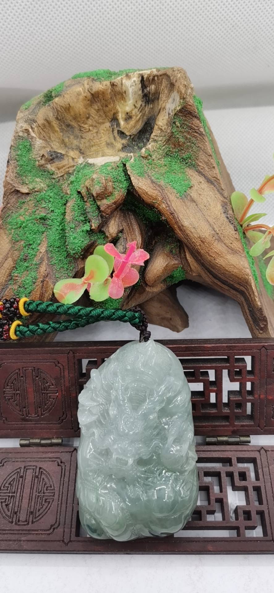 龙行天下