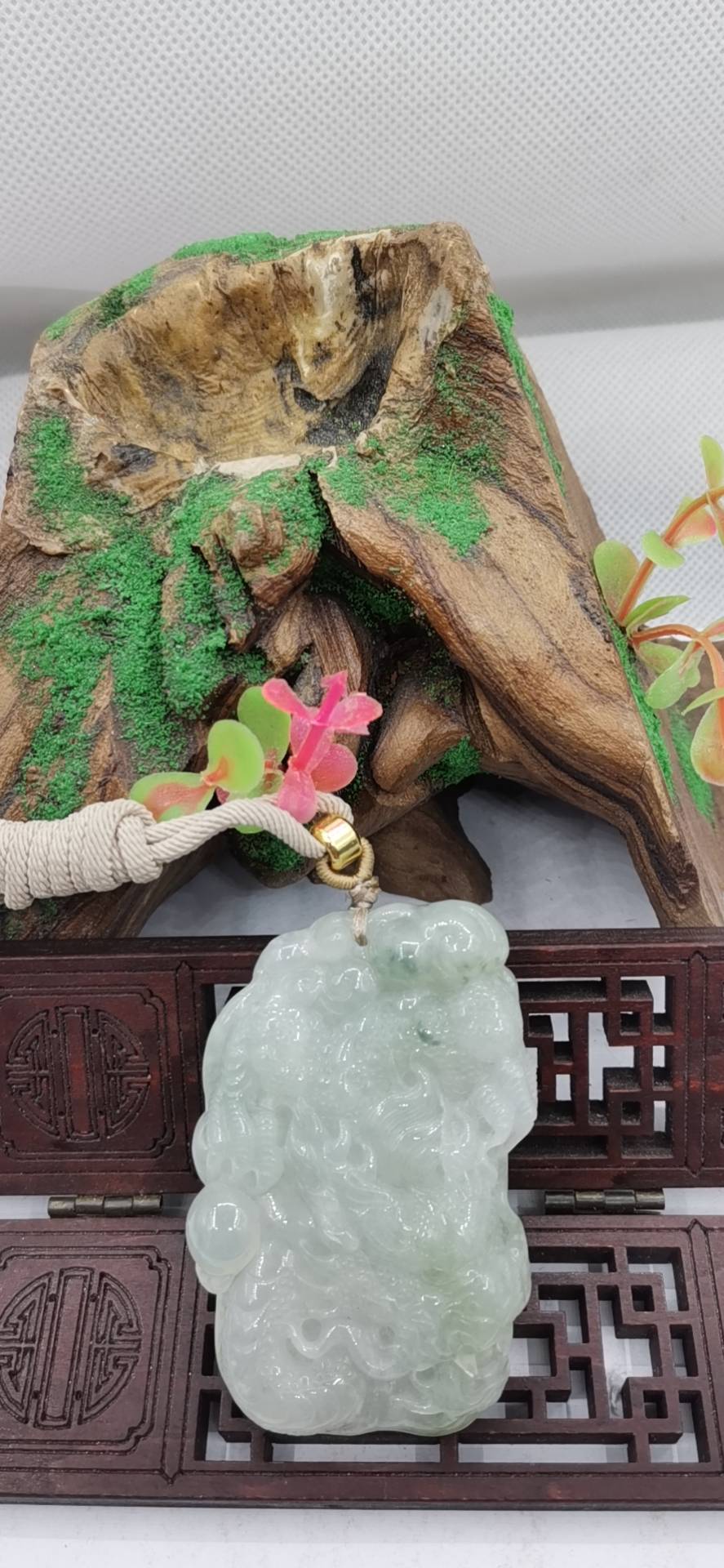 龙行天下