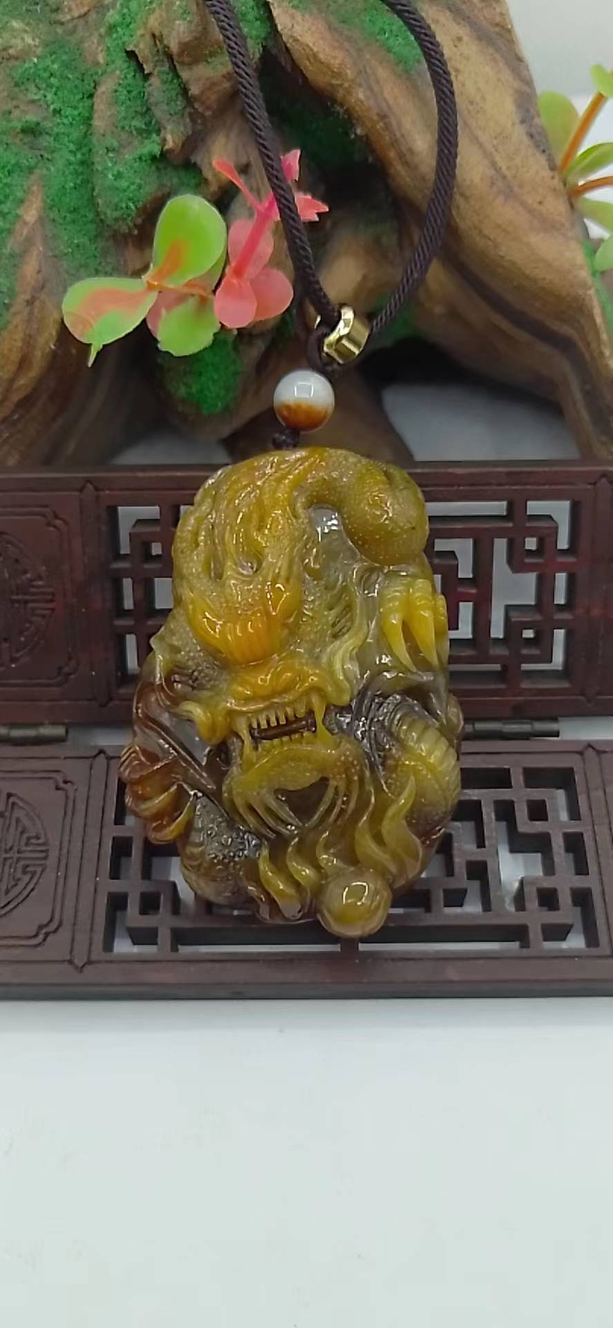 龙行天下
