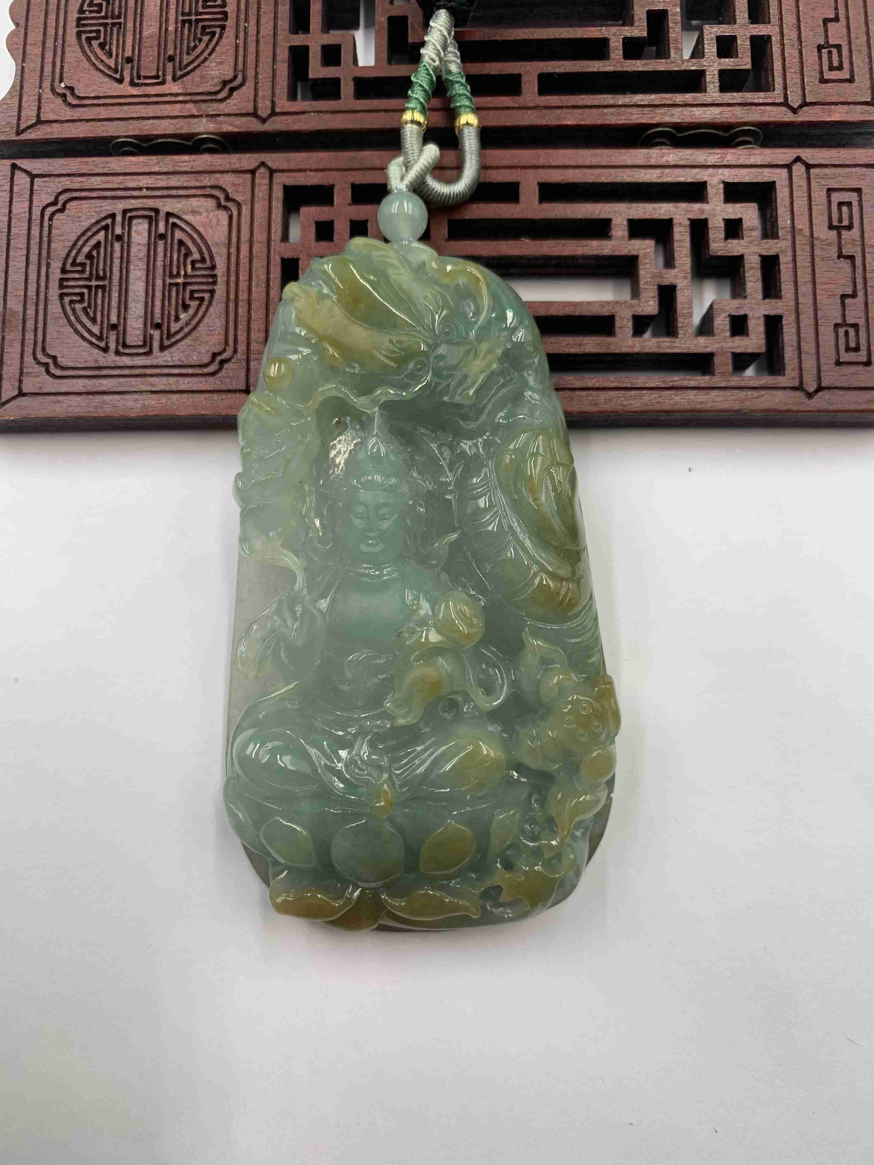 神龙护主