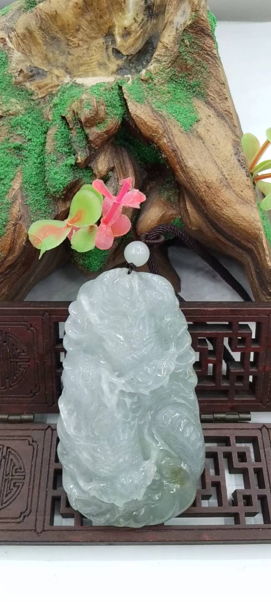 龙行天下