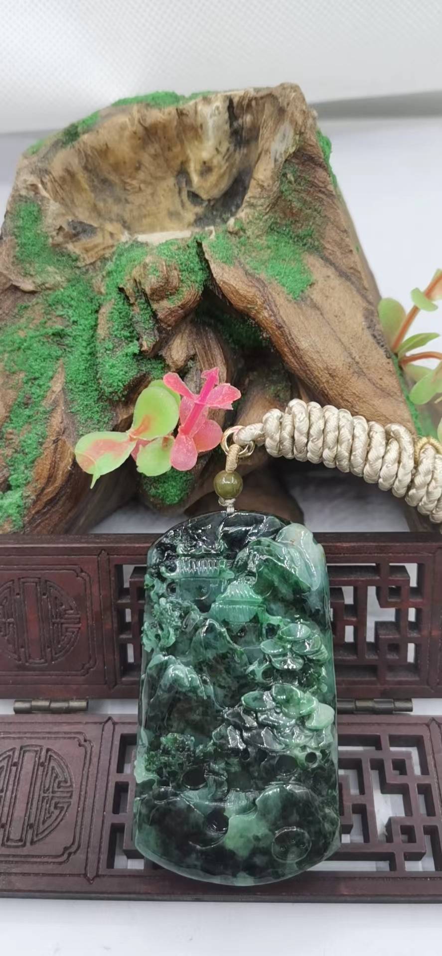 神龙护主