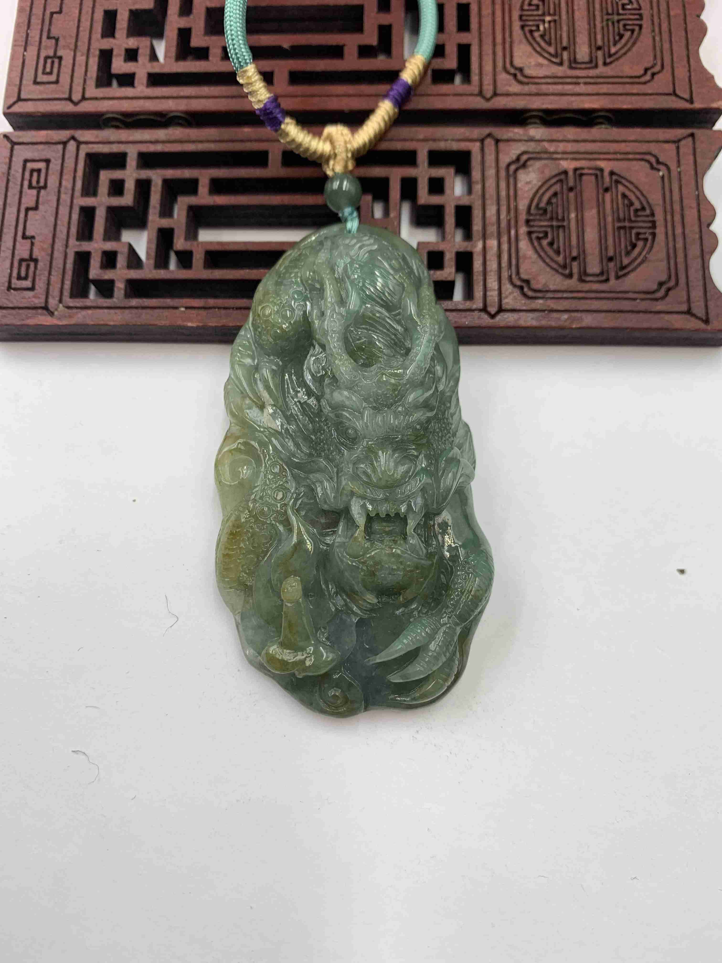 神龙护主