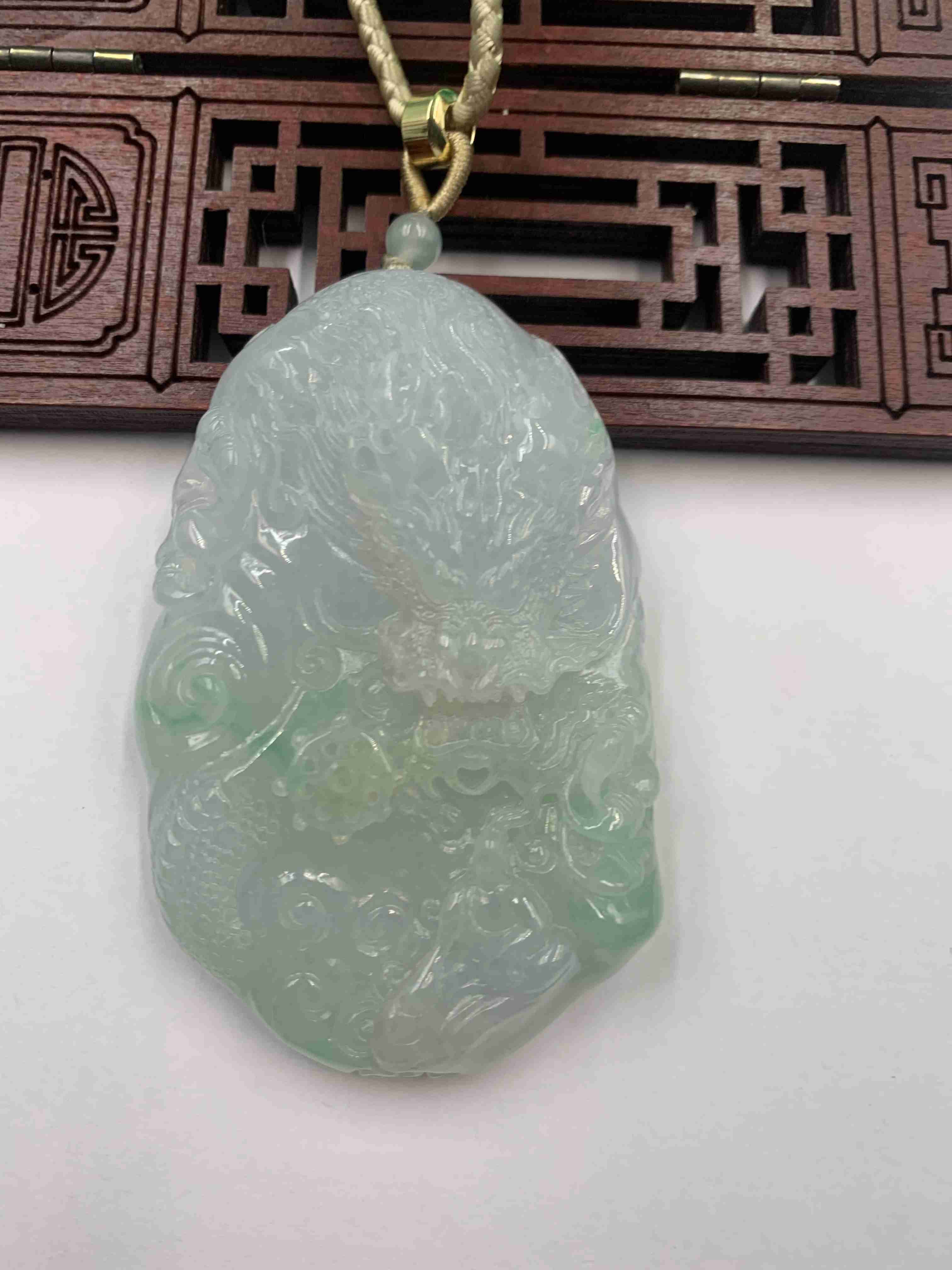 神龙护主