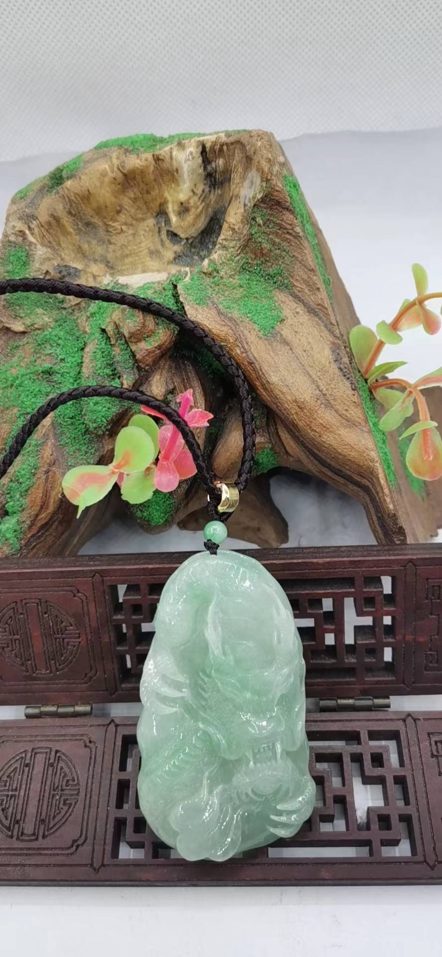 龙行天下