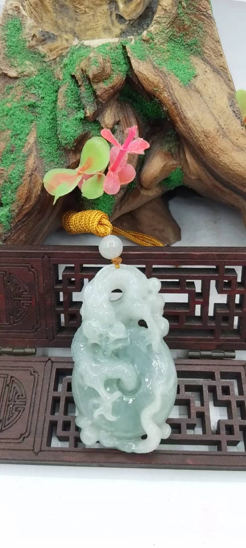 龙行天下