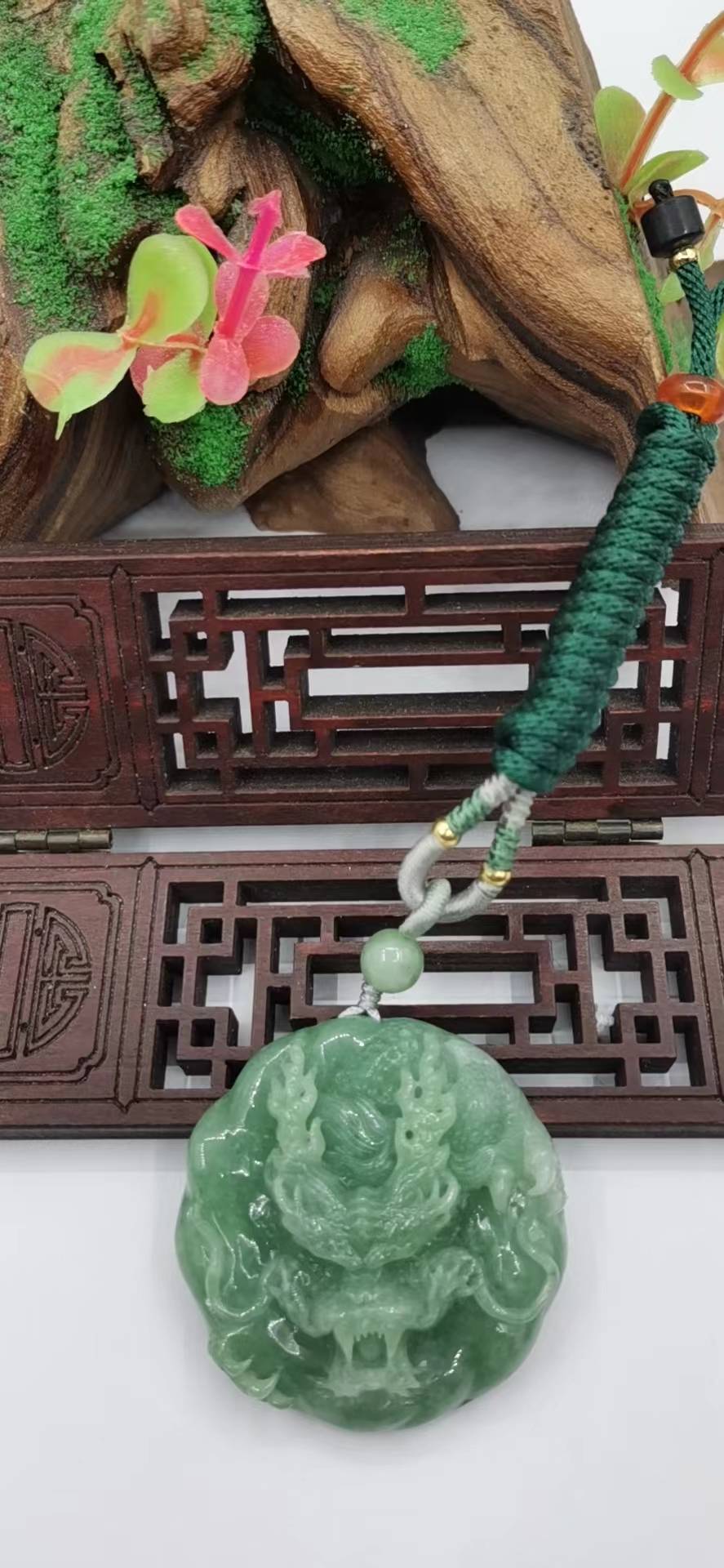 龙行天下