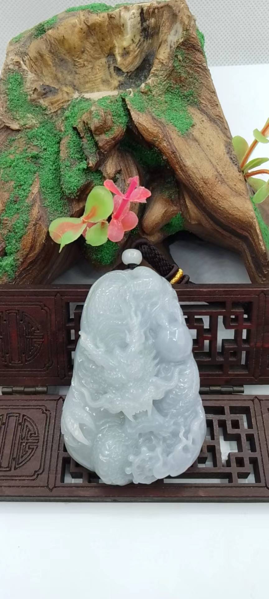 龙行天下