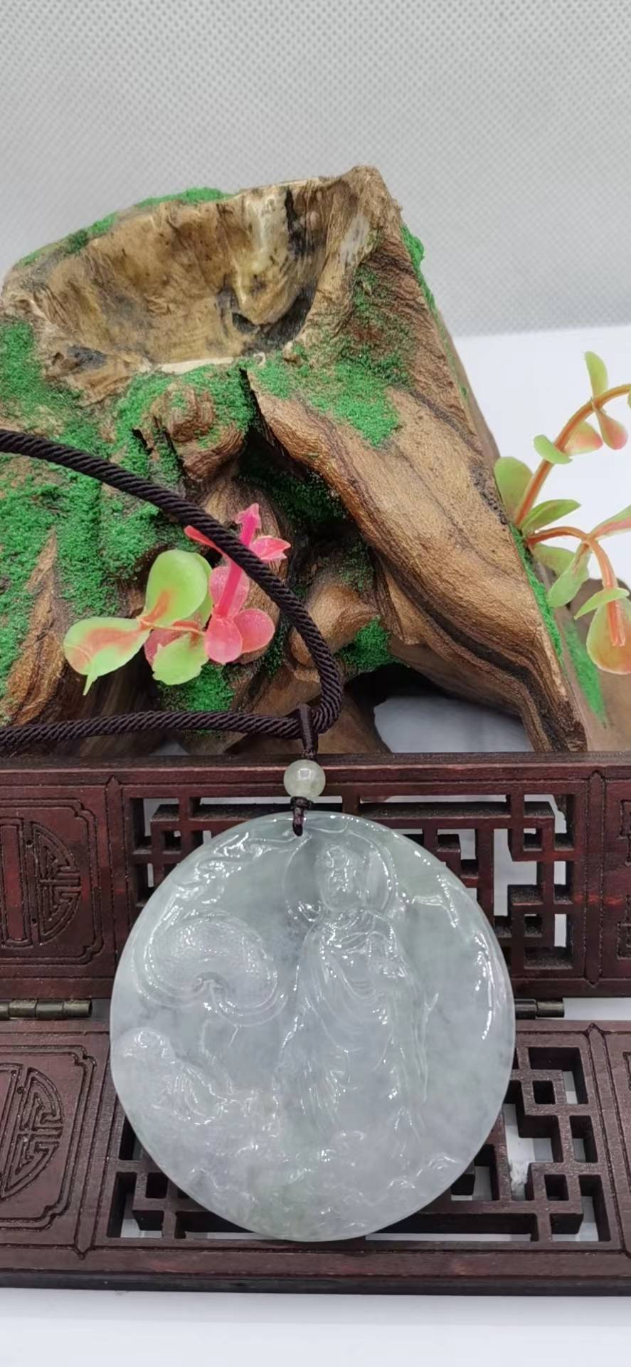 神龙护主