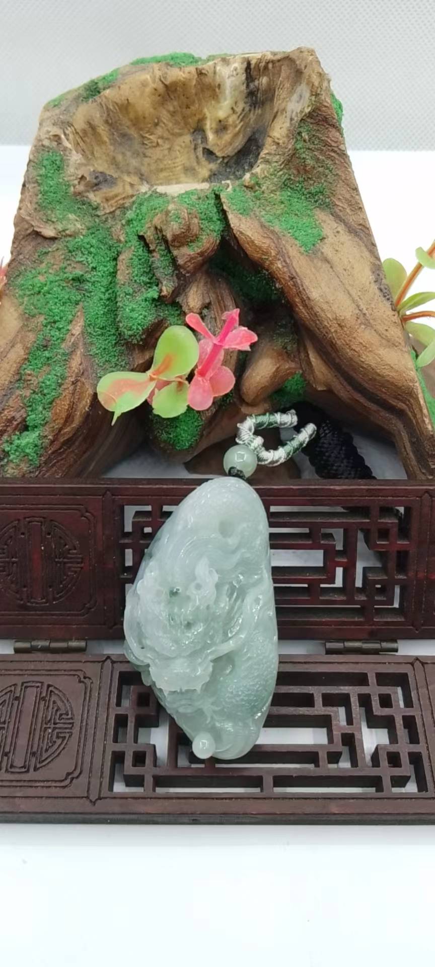 龙行天下