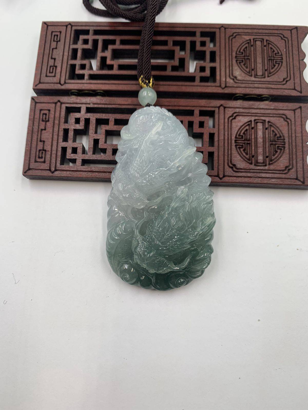 双龙出海