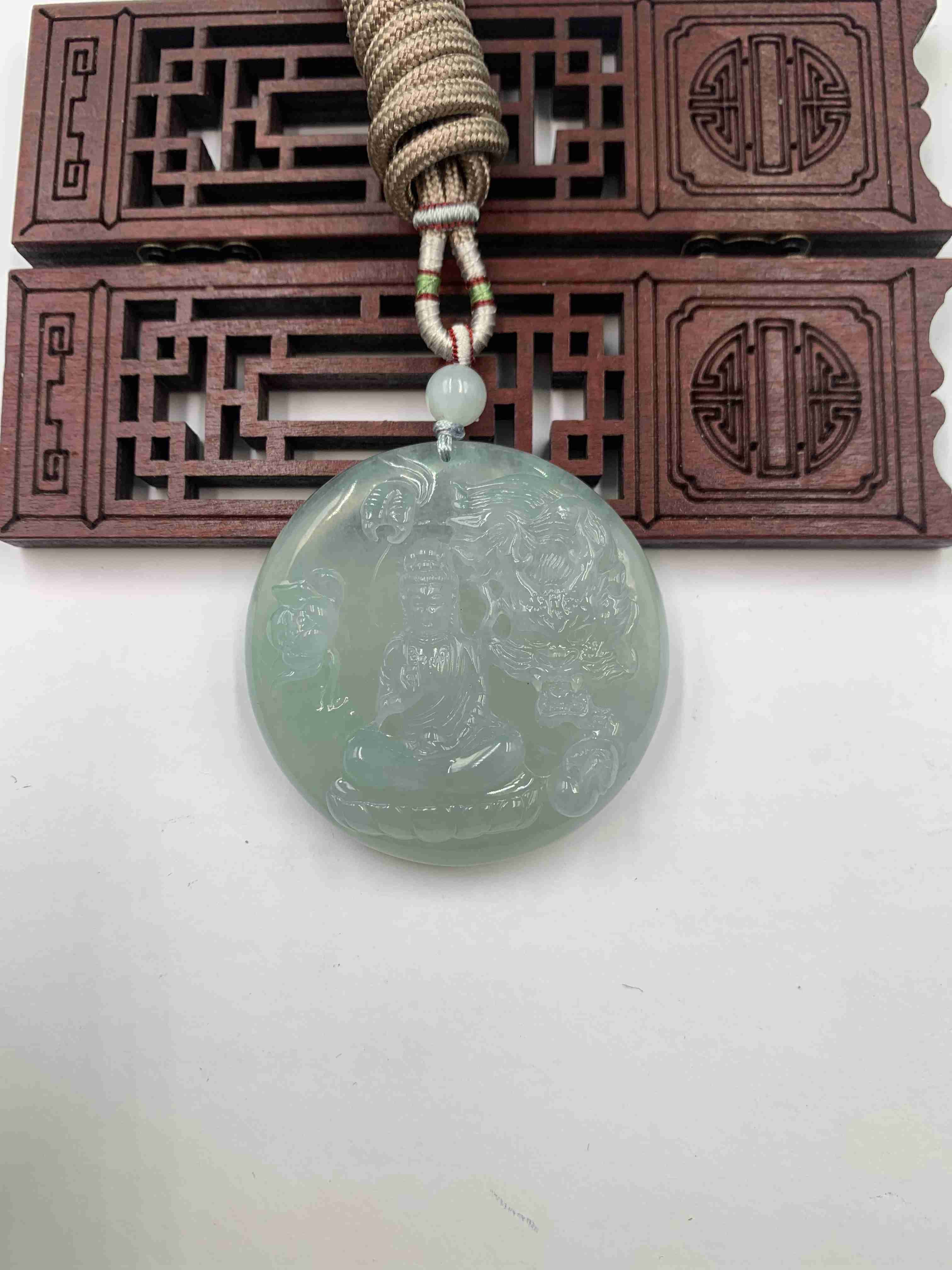 神龙护主