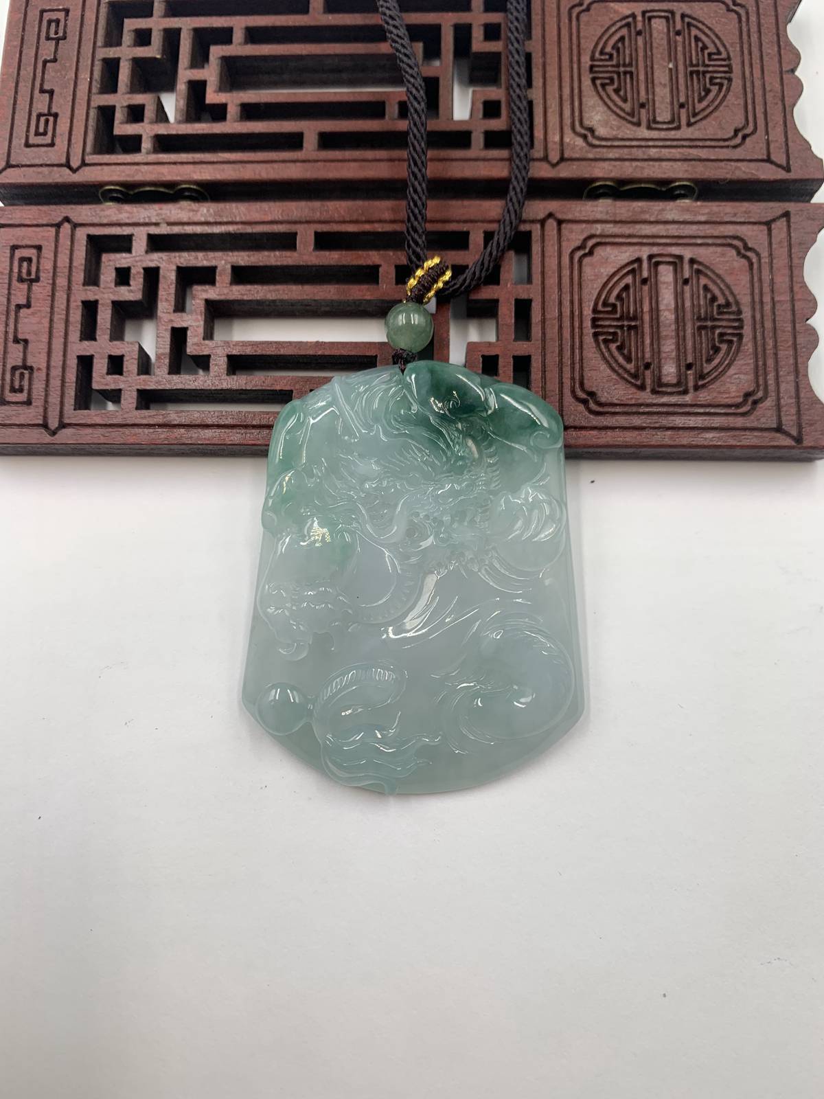 龙行天下