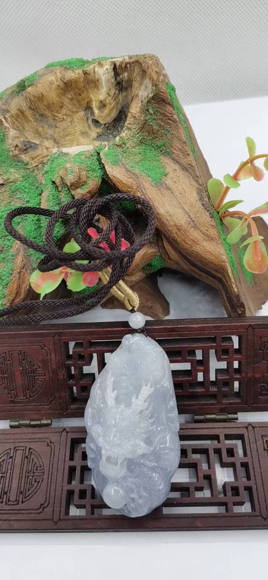 龙行天下