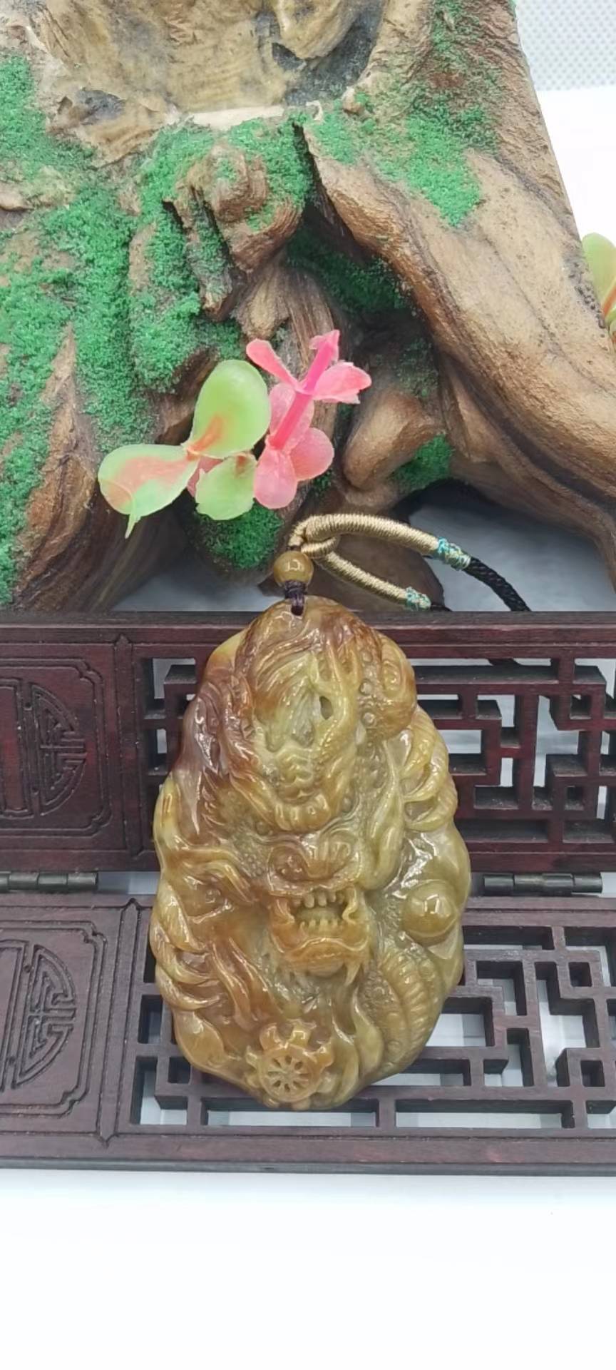 龙行天下