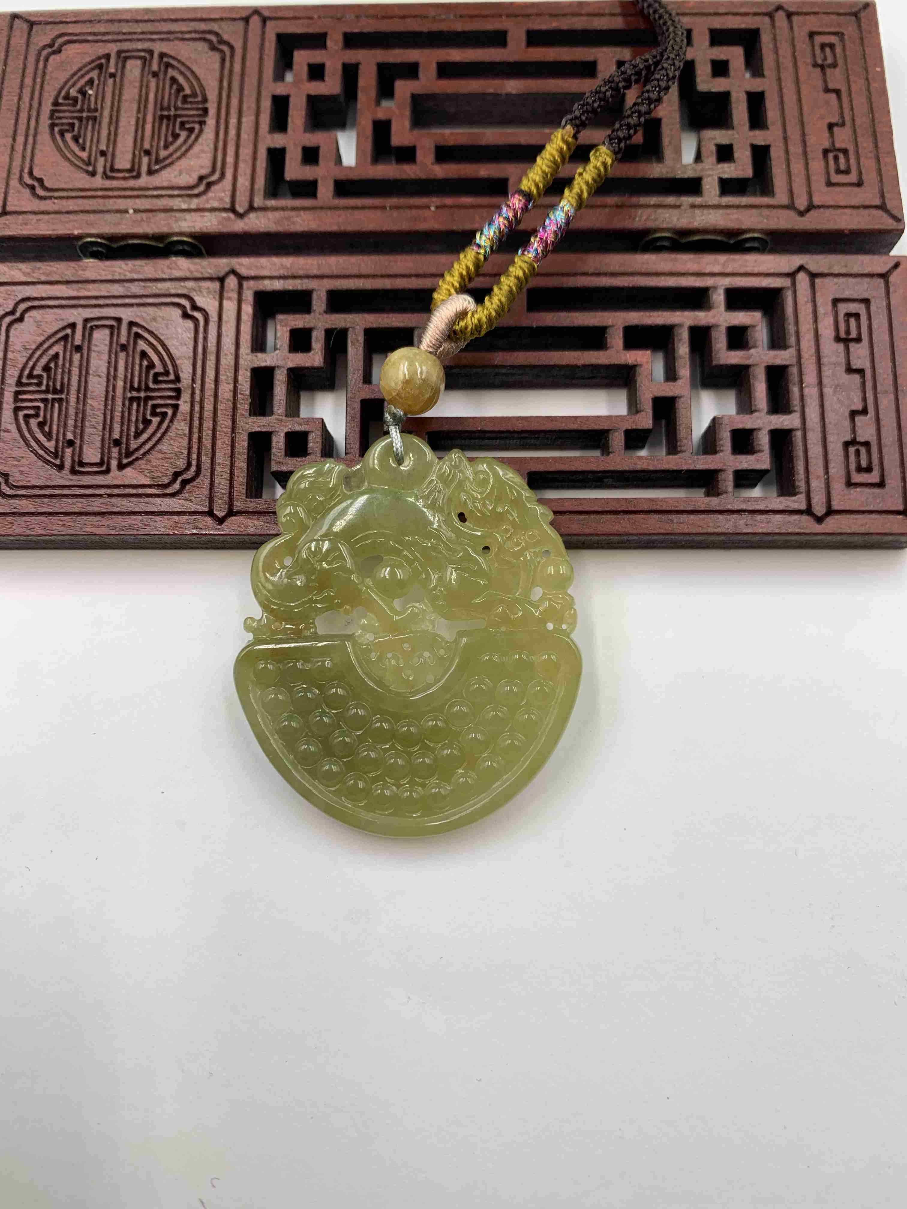 龙行天下