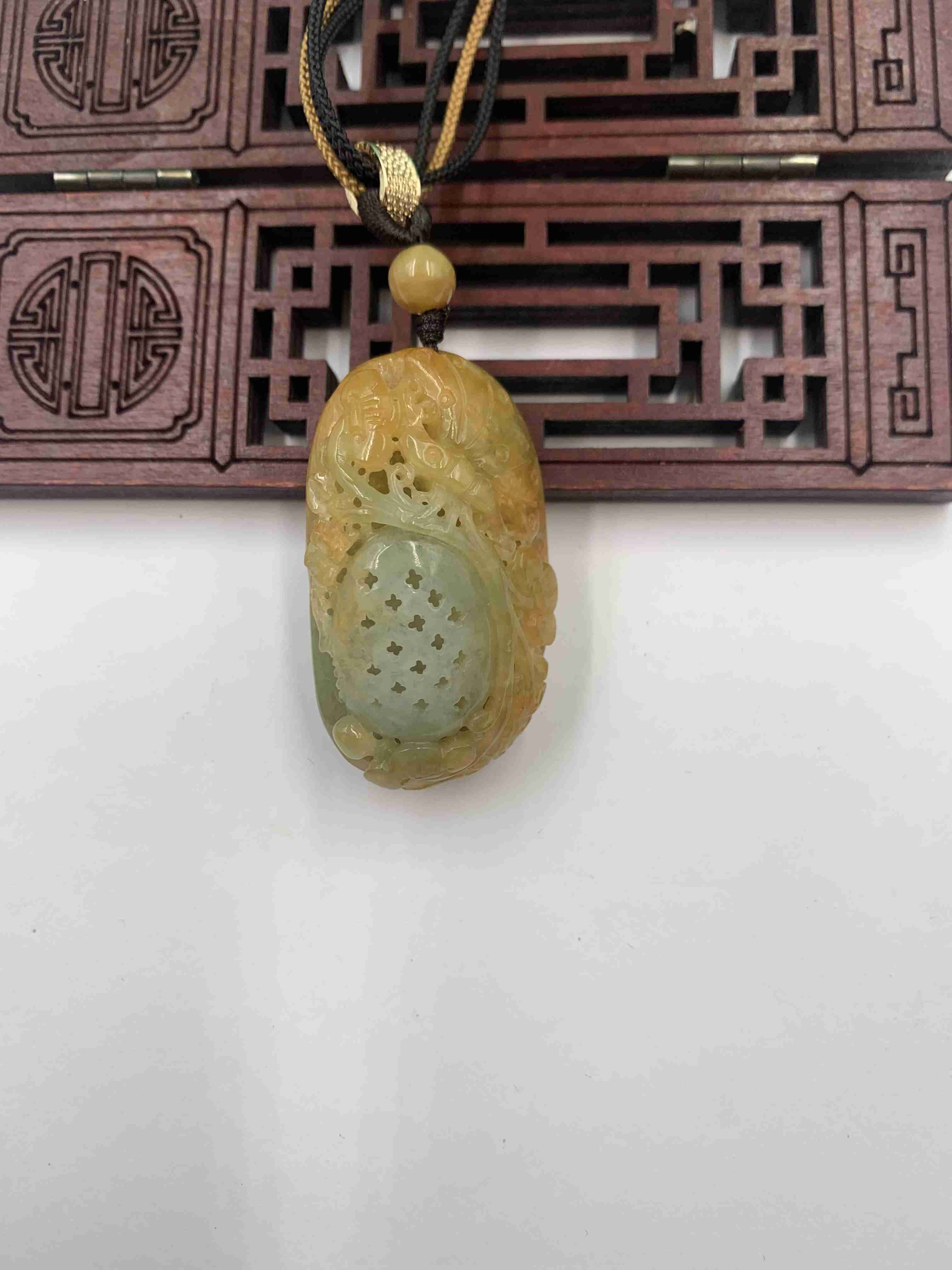 翩翩起舞